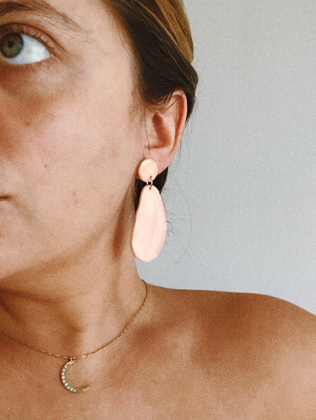 Ellie Earrings in Soft Pink